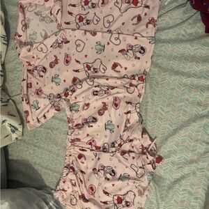 Like new Women’s PJ Set!!! Sz Lg
